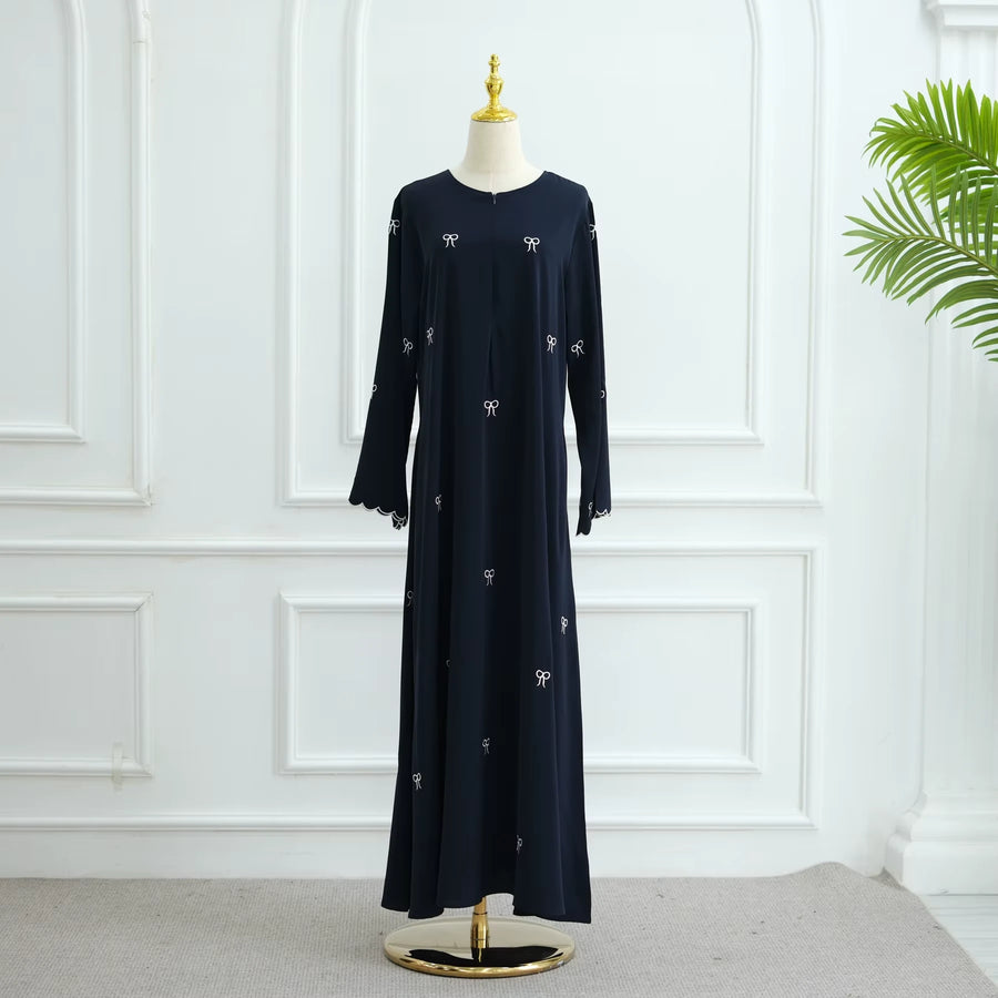 Nida Bow-Embroidered Closed Abaya
